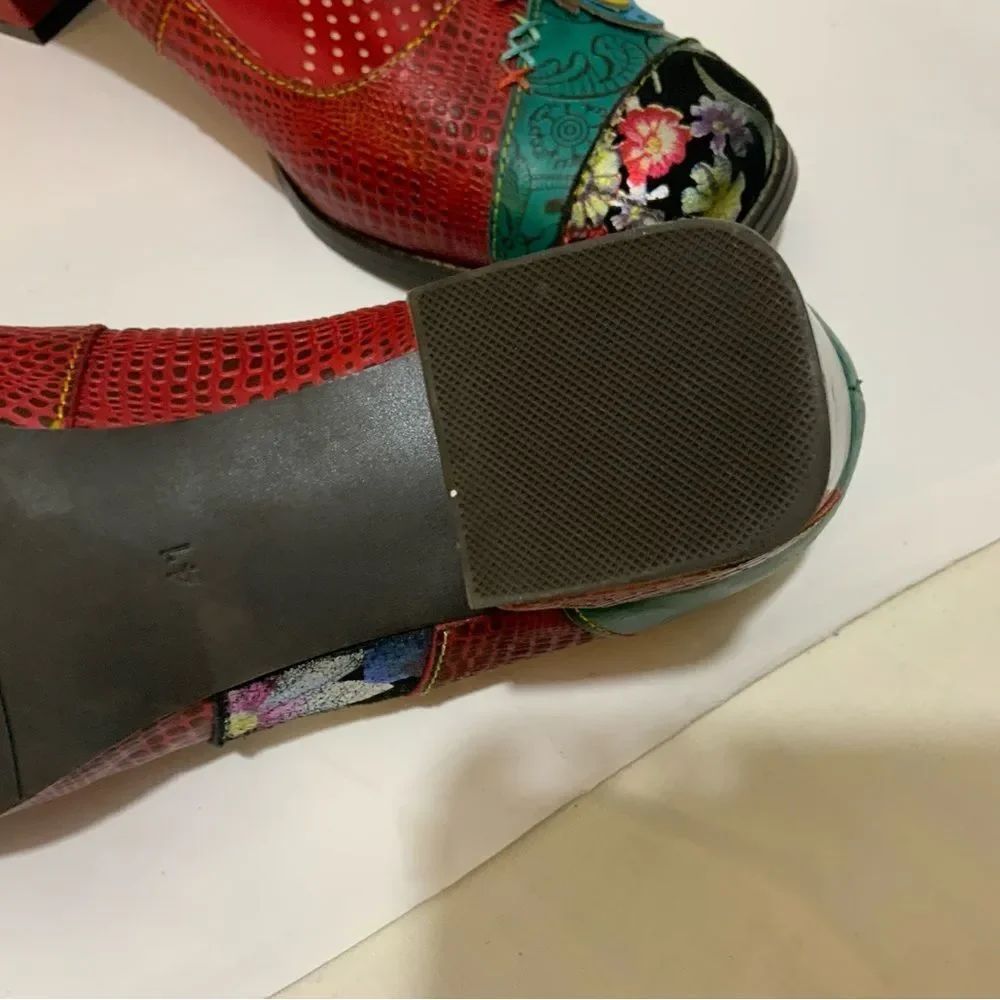 Obiono Womens Sz 10/41 Unique Handpainted Leather Square Heel Butterfly Shoes — image 5 of 8